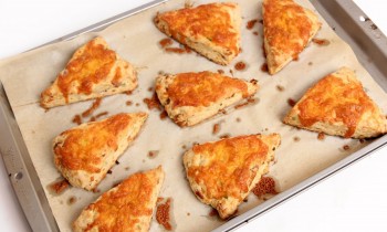 Cheddar Bacon Scones Recipe – Laura Vitale – Laura in the Kitchen Episode 767