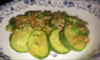 KOREAN SAUTEED ZUCCHINI SIDE DISH 호박볶음 HOBAK BOKKEUM | VEGAN RECIPE