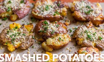 Crispy Smashed Potatoes – Easy Side Dish!