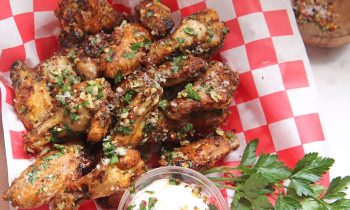 Restaurant Style Garlic Parmesan Wings