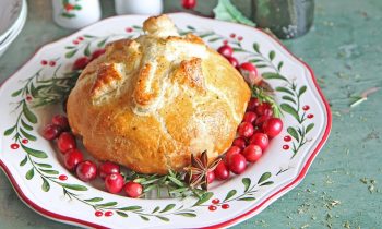 Brie en Croute – Super Easy Holiday Recipe!