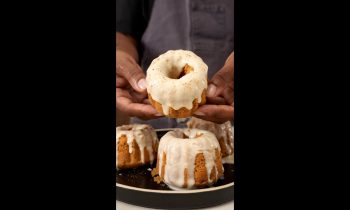 Mini Pumpkin Bundt Cake